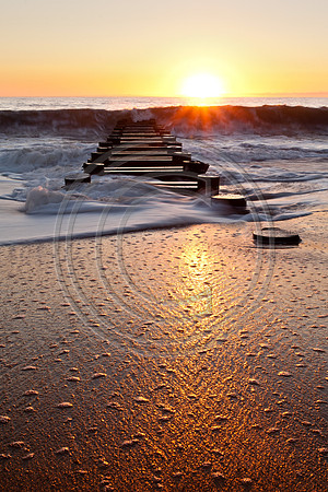 Old Pier_5017 V-1