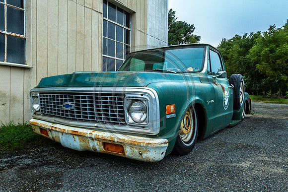 Riding Low Chevy_7639-Edit